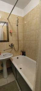 Нахимова 23 - 7