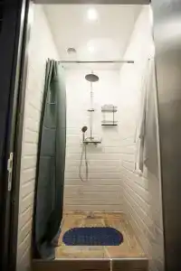 Capslock Hostel - 3