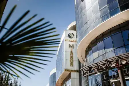 South Mirror Residence - 2