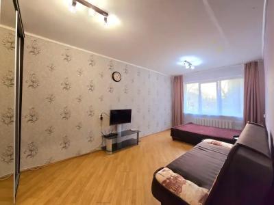 Квартиры на Земельной 8 - 83