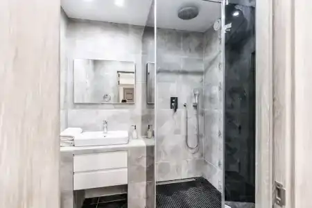 В центре - 11