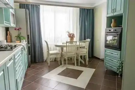 Уютная чистая квартира в тихом центре - 0