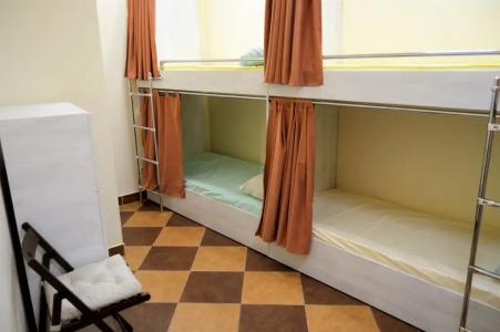 Re Hostel - 22