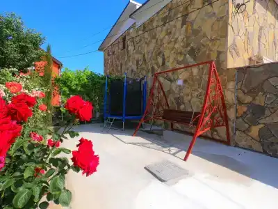 NAVARROS Meganom House - 8