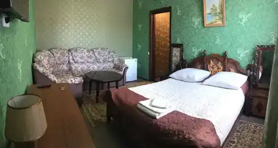 Держава - 4