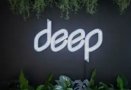 Deep Capsule Hotel - 25