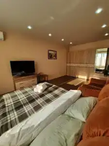 Уютная квартира с видом на ТЦ Brosko Mall - 1