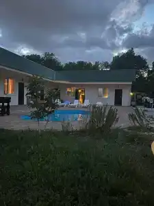 Дом с бассейном - 29