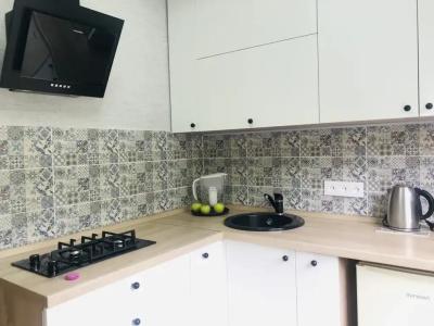 возле Нижнего озера - 10