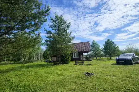Деревянный двухэтажный дом на краю тихой деревни - 7