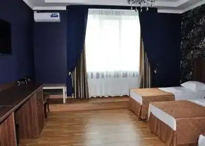 Виктория - 25