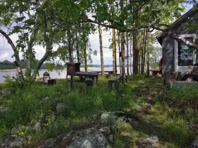 Домик на берегу озера - 4