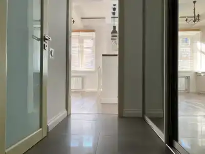 Bright Apartment - 16