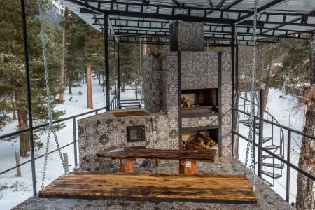 Cabin Shale - 7