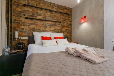 SIMPLE ROOMS - 8