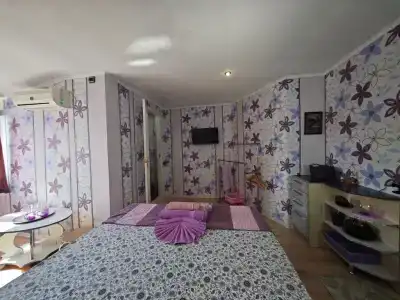 Зерновская 13 - 60