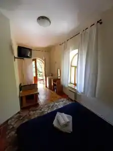 Адмиральский - 1