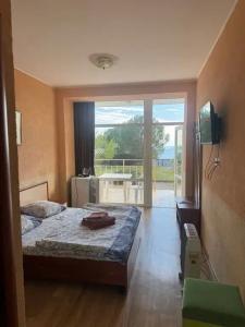 Парковый Форос - 12