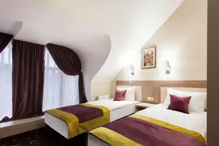 City & Business - 107