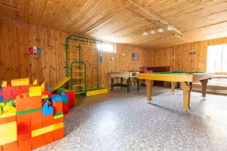 У Юджина - 74