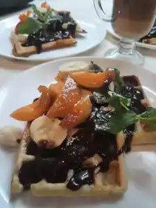 У Юджина - 77