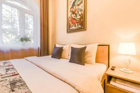 Замок на Никольской - 73