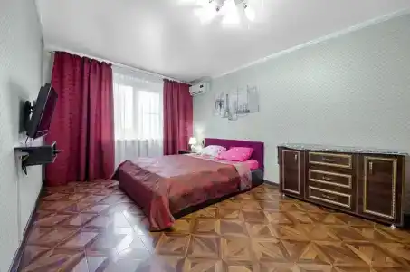 2-комн. квартира на Пирогова, 17 - 3