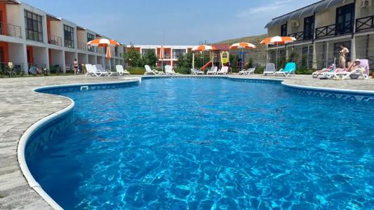 Домик у моря