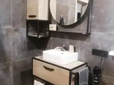 Уютный двухэтажный коттедж вблизи леса - 6