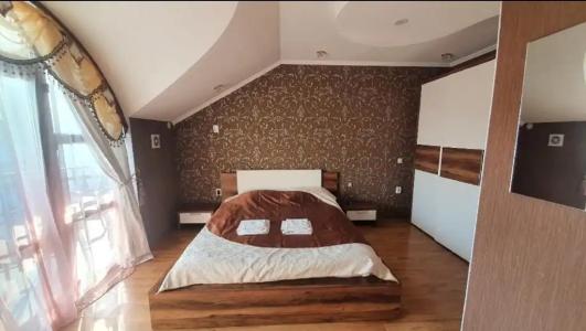 Кристалл - 82