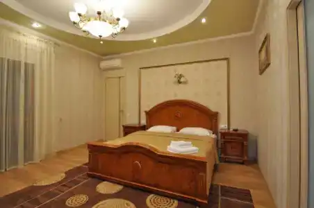 Дворик на Морской - 9