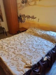 у Ларисы - 42