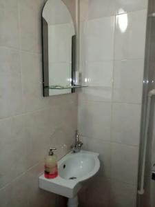 Мира - 12