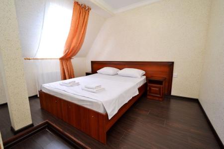 Goldleo (Петра) - 30