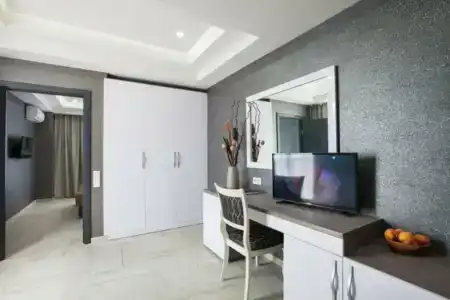 Парк Авеню - 73