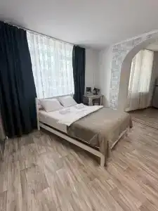 на улице Авиаторов, 42 - 4