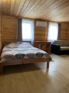 У Яблоньки - 12