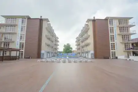 Витязево Фэмили - 1