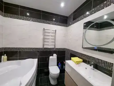 Аврора, Роза Люксембург, 33 - 6