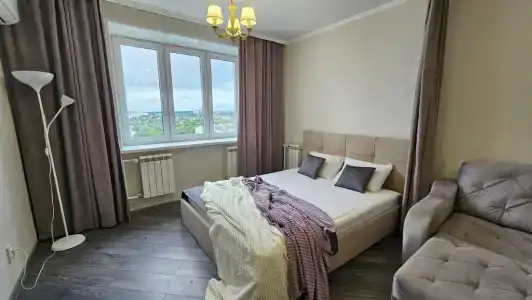 Аврора, Роза Люксембург, 33 - 1