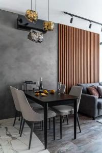 Links - 17