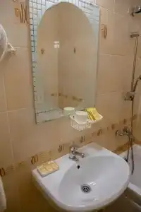 Yellow - 28