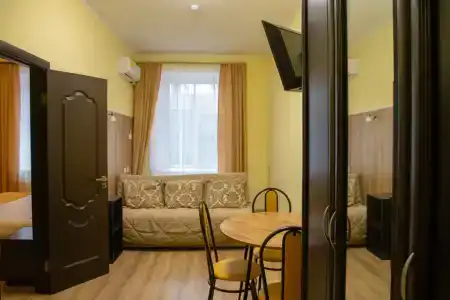 Yellow - 40