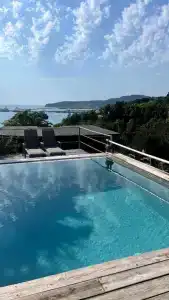 Grey house - 15