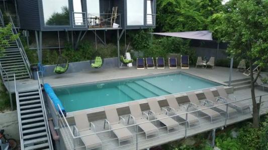Grey house - 44