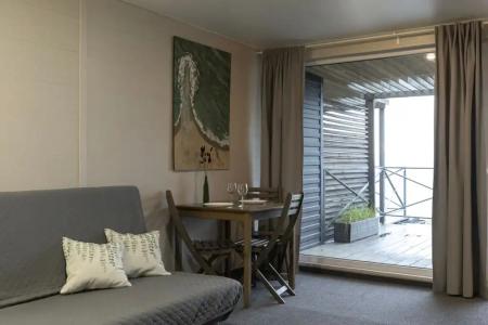 Grey house - 30