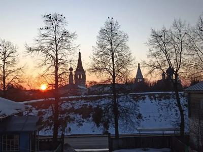 У Кремля - 34