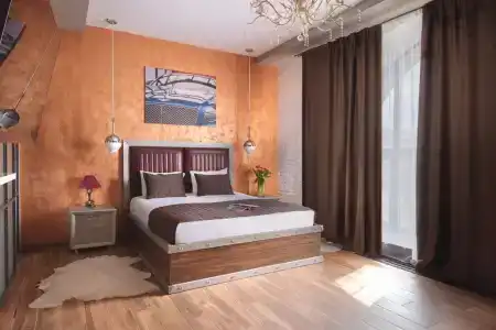 Mia Milano - 14