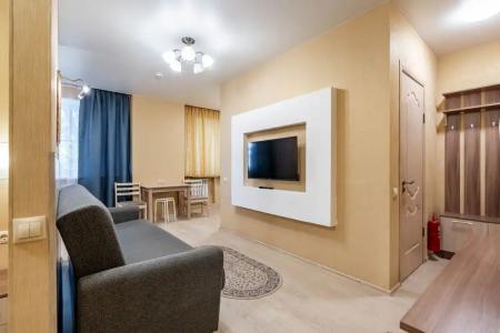 Rosta  by Fanoteli - 92