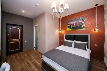 Mia Milano - 20